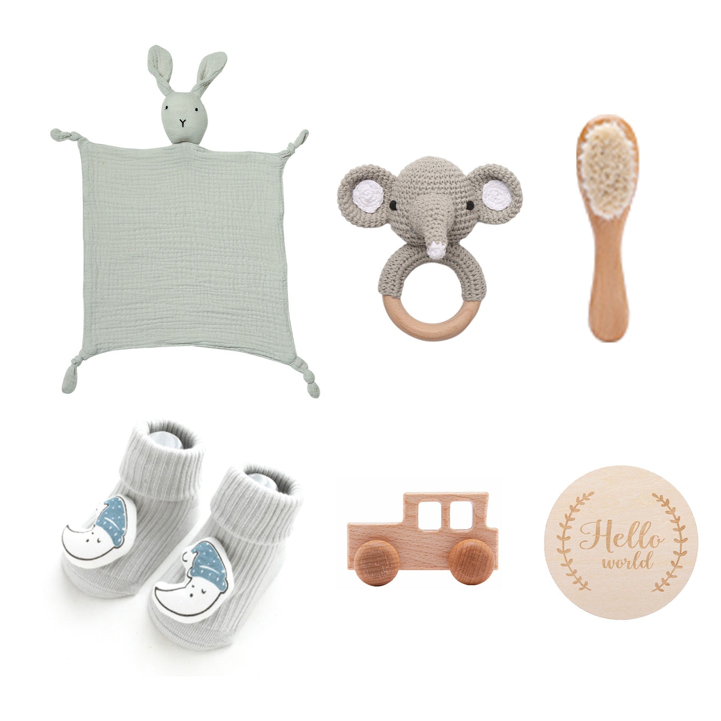 comme deux Enfants | <h1 data-mce-fragment="1">Kraamcadeau geschenkset</h1> <p data-mce-fragment="1">Op zoek naar het perfecte kraamcadeau? Onze geschenkset bestaat uit zes zorgvuldig geselecteerde items die zowel praktisch als lief zijn. Elk setje bevat een zacht knuffeldoekje, een babyborsteltje van beukenhout, een handgemaakte gehaakte bijtring, een rammelaar van beukenhout, een paar schattige babyslofjes en een houten "Hello World" bordje voor die onvergetelijke eerste foto's.